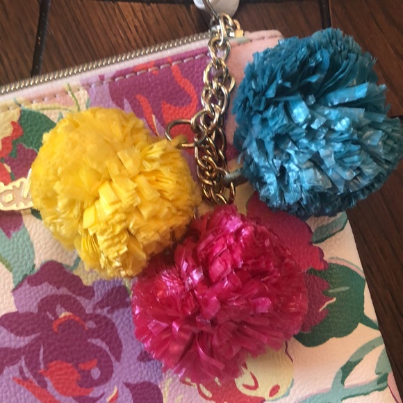 Betsey Johnson Clutch Wristlet - Picture 4 of 5